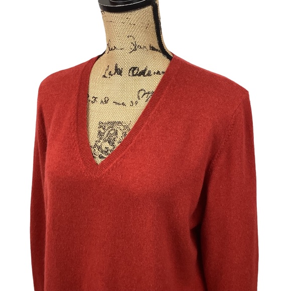 Saks 5th Avenue Classic Cashmere Sweater Amber - Picture 6 of 11